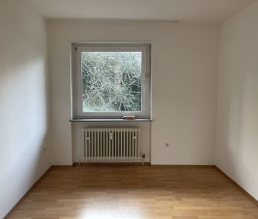 SEHR GEPFLEGTE 3ZKB-WOHNUNG MIT BALKON UND STELLPLATZ! - Photo 4