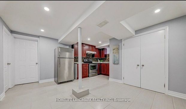 For Lease - 1336 Pharmacy Avenue, Toronto, Ontario - Photo 1