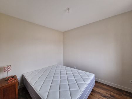 Location Appartement 3 pièces 61m² CAILLOUX SUR FONTAINES 69270 - Photo 5