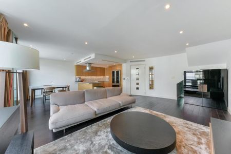 3 bedroom flat to rent - Photo 2