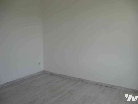 MAISON D'HABITATION - Photo 2