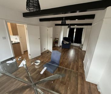 4 bedroom semi-detached house to rent - Photo 1