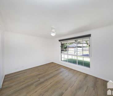 Light-Filled Living in a Quiet Altona North Location - Photo 4