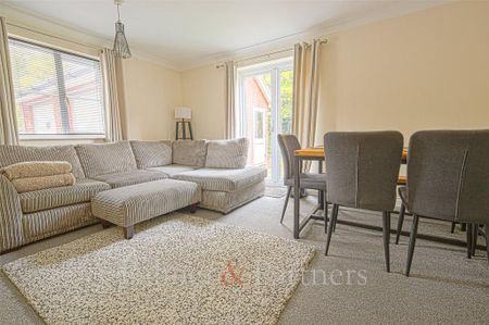 3 bedroom terraced house to rent - Photo 2