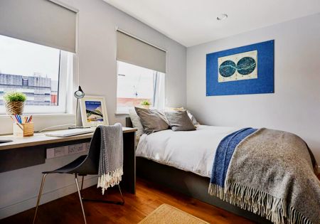 Gold En Suite - Photo 4