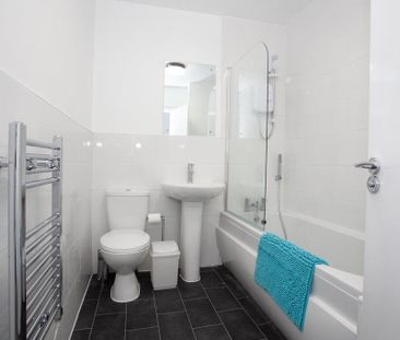 1 bedroom in a house share to rent - Photo 6