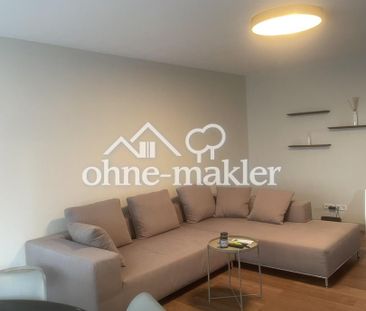 Stilvolle 2-Zimmer-Wohnung mit hochwertiger Luxusausstattung, vollm... - Photo 1