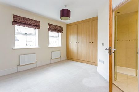 5 bedroom detached house to rent - Photo 4