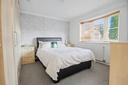 3 Bedroom Bungalow to let - Photo 4