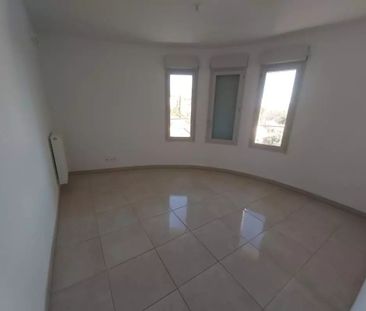Apartment - Photo 3