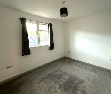 Flat to rent on - Photo 6
