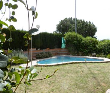 Detached Villa in La Duquesa - Photo 3