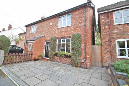 3 bedroom semi-detached house to rent - Photo 2