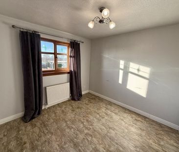 Springbank Terrace, Airdrie, ML6 - Photo 2