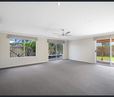 Entertain, unwind and settle into something special! - Photo 1