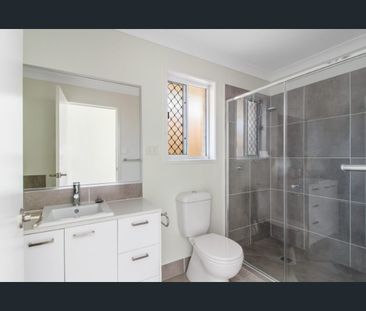 5 Oxford Dr, Flagstone, Qld 4280 - Photo 2