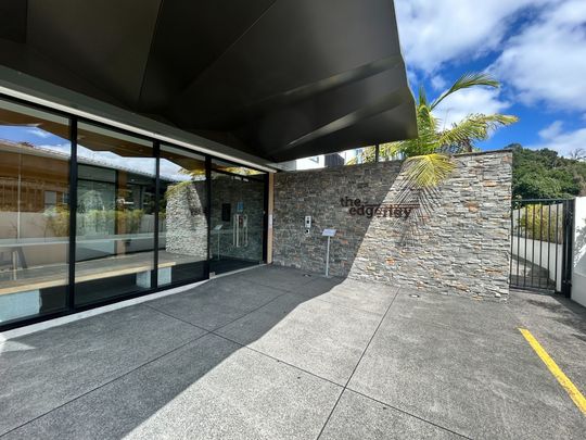 2 Bedrooms on Edgerley Ave - Photo 1