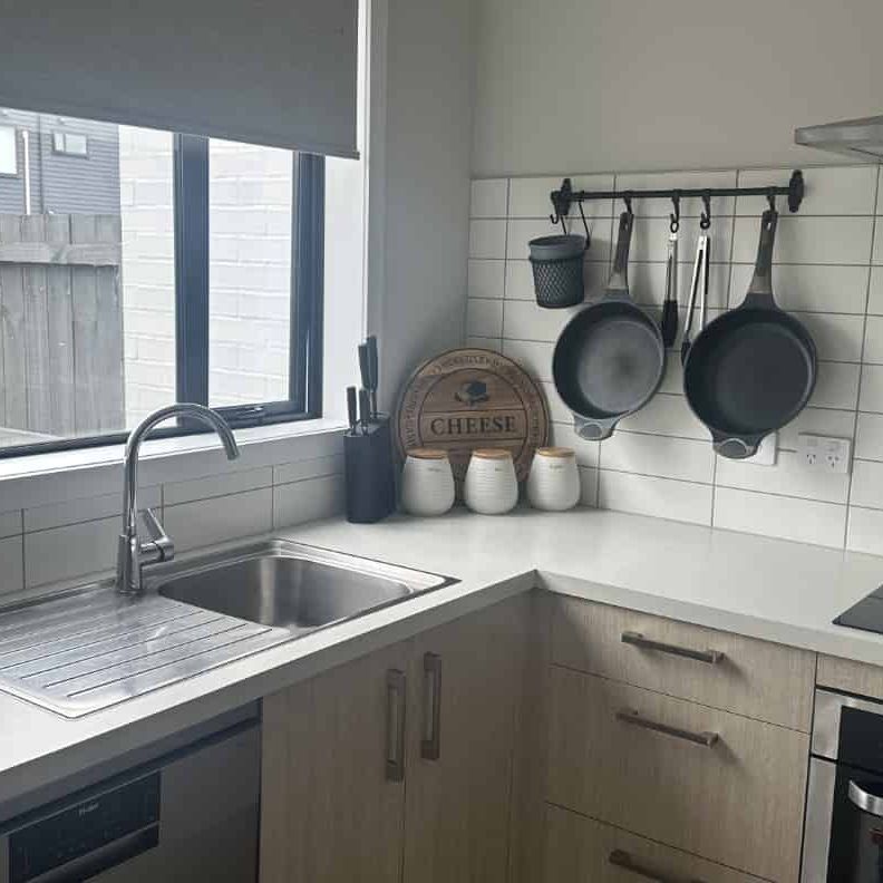 Lovely lock and leave townhouse - Photo 1