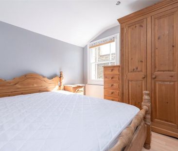 3 bedroom terraced house to rent - Photo 2