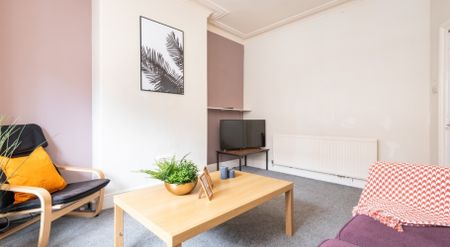 9 Hessle Mount, Hyde Park, Leeds, LS6 1EP - Photo 3