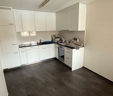 Moderne , grosszügige Wohnung mit viel Raumgefühl und sonnigem Balkon - Photo 3
