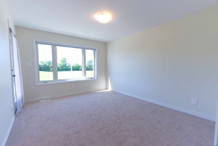 For Lease - 84 Riverstone Way, Belleville, Ontario - Photo 4