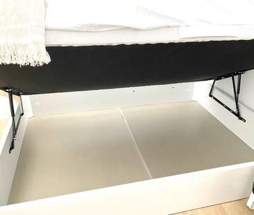 Plaza Jiménez Díaz, Getafe, Community of Madrid 28903 - Photo 1