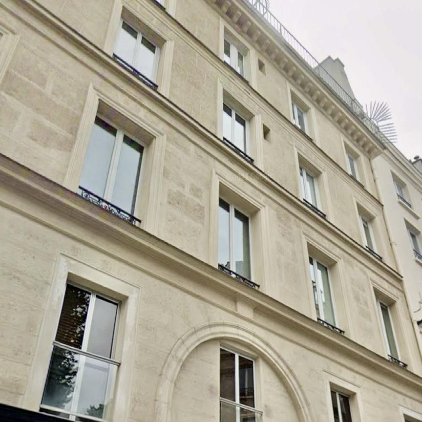 A LOUER STUDIO 25m² PARIS IIème. Balcon avec vue dégagée. - Photo 1