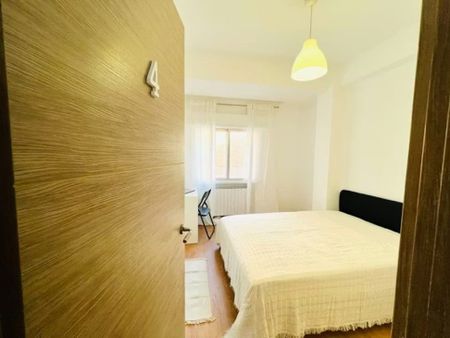 Calle Pascual Hermanos, Alcobendas, Community of Madrid 28100 - Photo 3