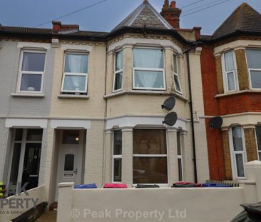 2 bedroom maisonette to rent - Photo 4