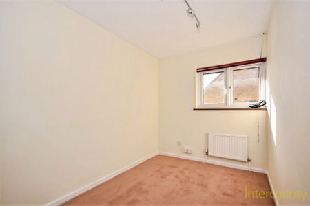 Loompits Way, CB11, Saffron Walden - Photo 2