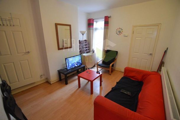 3 bedroom terraced house to rent - Photo 1