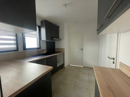 Location Appartement 2 pièces 44m² - Photo 4