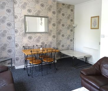 £1,050 PCM, Spacious Furnished Two Bedroom First Floor Flat in Part... - Photo 3