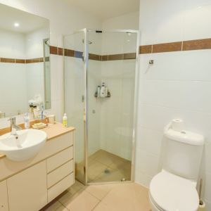 Walking Distance to Train Station - Photo 2