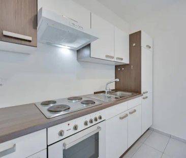 Pronájem krásného bytu 2+kk na ulici Dukelská v Olomouci. - Photo 1