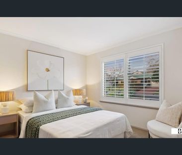 3 Bedroom Easy-Care Living in a Super Convenient Location! - Photo 6