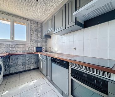 Location Appartement 4 pièces 63m² DIJON 21000 - Photo 2