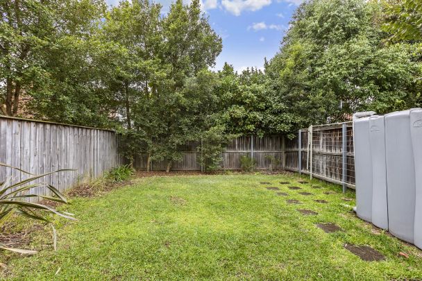 Beautiful Family Home In Pristine Riverside Location - Photo 1