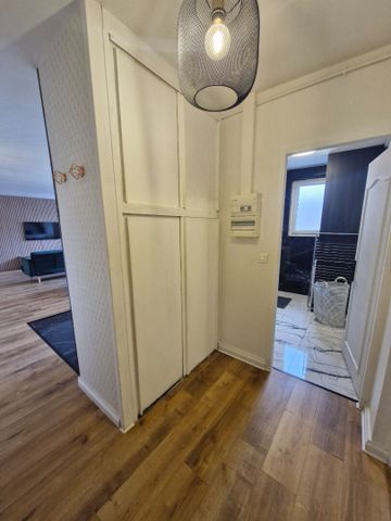 Location Appartement 3 pièces 72m² - Photo 2