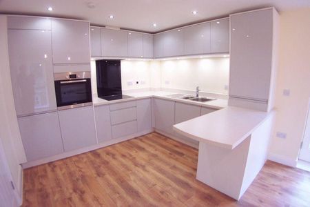 2 bedroom flat to rent - Photo 5