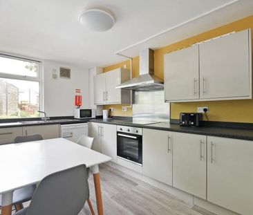 Student Apartment 4 bedroom, Ecclesall Road, Sheffield - Photo 3