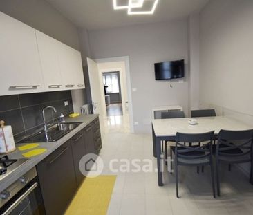 Quadrilocale in Affitto in Via Filippo Acciarini 14 a Torino - Photo 6