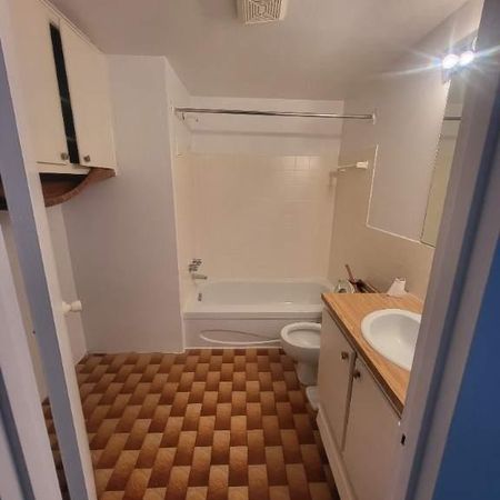 Beau Grand 4 1/2 propre à louer - Photo 4