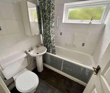 Burnell Close, St Helens, WA10 - Photo 5