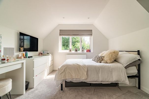 4 bedroom detached house to rent - Photo 1