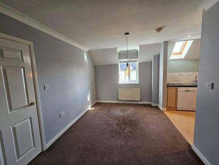 2 bedroom apartment to rent - Photo 2