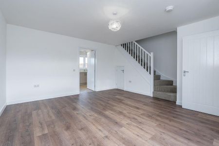 3 bedroom end of terrace house to rent - Photo 3