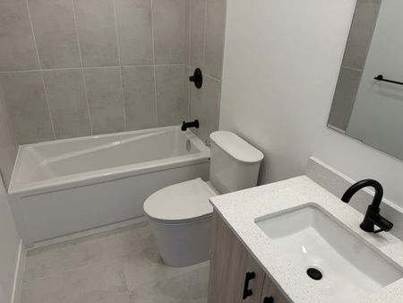 For Lease - 4878 Powers Common Unit# 333, Burlington, Ontario - Photo 4