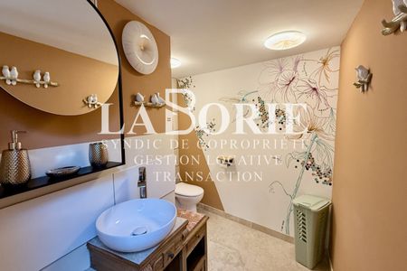 Carpentras : Location maison de ville de 53m2 à louer 600 EUR - Photo 4